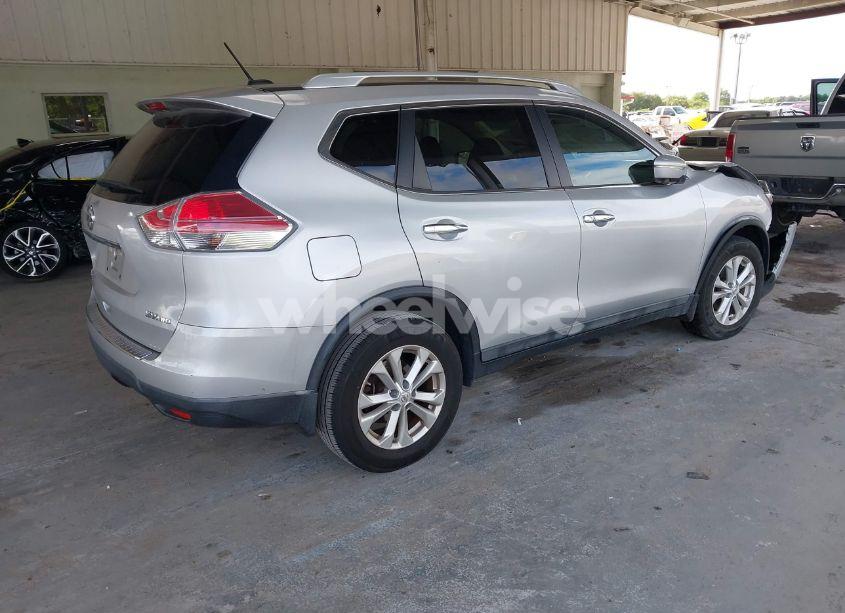Photo 4 of 2015 Nissan Rogue SV (VIN 5N1AT2MV0FC765239)