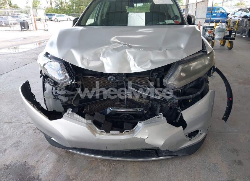 Photo 6 of 2015 Nissan Rogue SV (VIN 5N1AT2MV0FC765239)