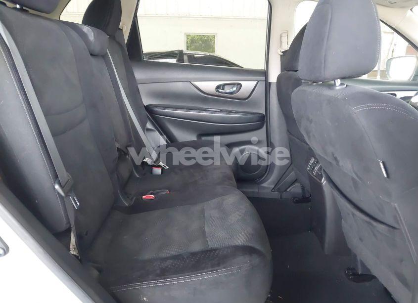 Photo 8 of 2015 Nissan Rogue SV (VIN 5N1AT2MV0FC765239)