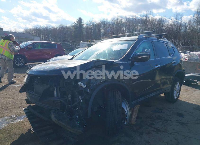 Photo 2 of 2015 Nissan Rogue SV (VIN 5N1AT2MV0FC780663)