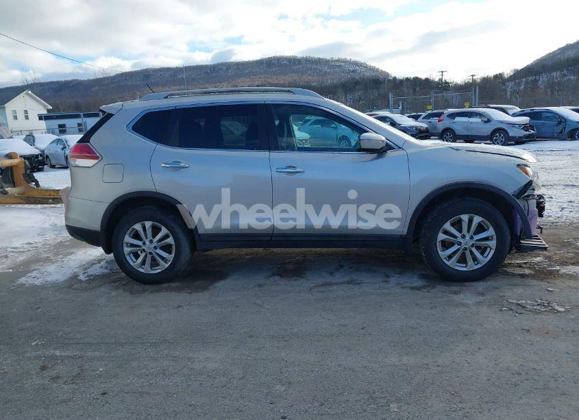 Photo 14 of 2015 Nissan Rogue SV (VIN 5N1AT2MV0FC787810)