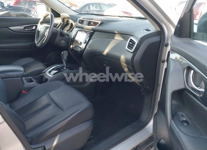 Photo 5 of 2015 Nissan Rogue SL (VIN 5N1AT2MV0FC802998)