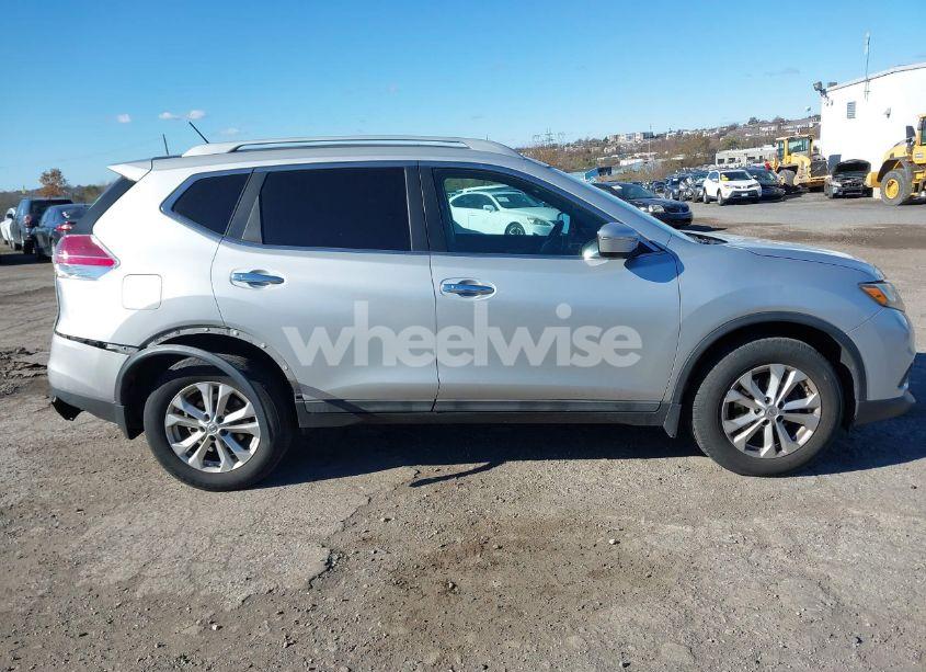 Photo 12 of 2015 Nissan Rogue SV (VIN 5N1AT2MV0FC809482)