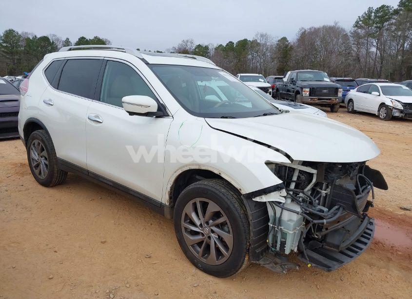 2015 Nissan Rogue SL (VIN 5N1AT2MV0FC821681) main photo
