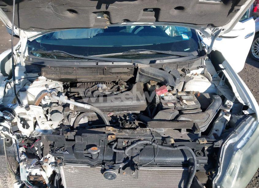 Photo 10 of 2015 Nissan Rogue S (VIN 5N1AT2MV0FC823835)