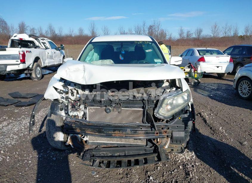 Photo 13 of 2015 Nissan Rogue S (VIN 5N1AT2MV0FC823835)