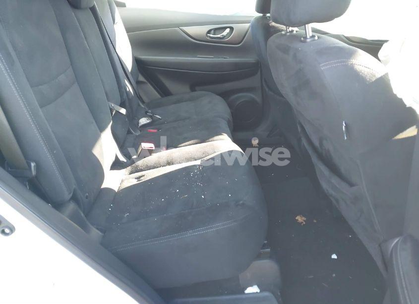 Photo 8 of 2015 Nissan Rogue S (VIN 5N1AT2MV0FC823835)