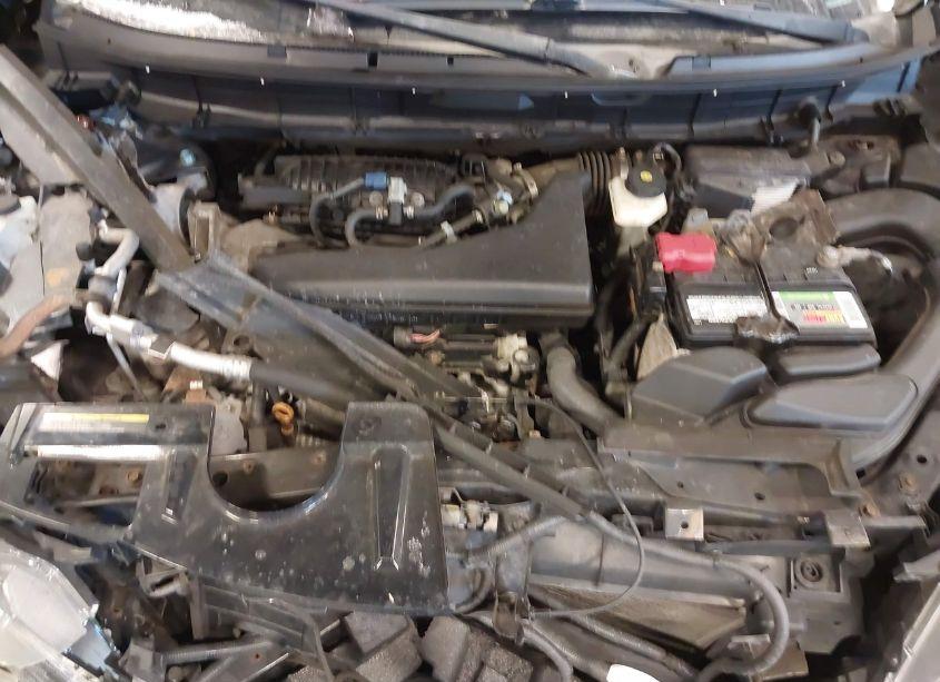 Photo 10 of 2015 Nissan Rogue SV (VIN 5N1AT2MV0FC895652)