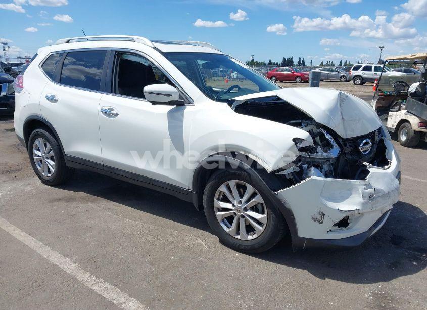 2016 Nissan Rogue SV (VIN 5N1AT2MV0GC740634) main photo
