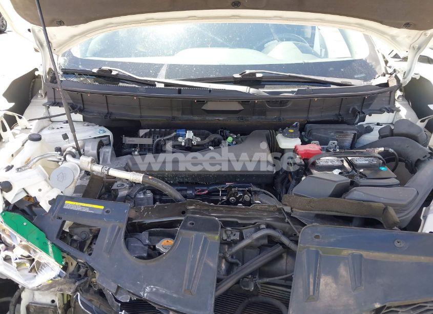 Photo 10 of 2016 Nissan Rogue SV (VIN 5N1AT2MV0GC740634)