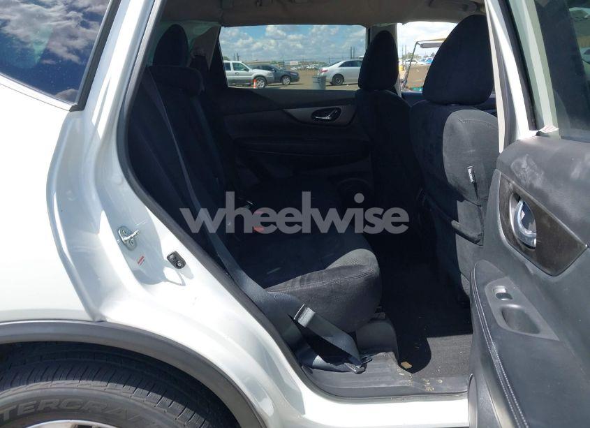 Photo 8 of 2016 Nissan Rogue SV (VIN 5N1AT2MV0GC740634)