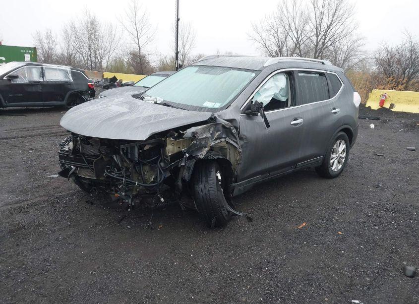 Photo 2 of 2016 Nissan Rogue SV (VIN 5N1AT2MV0GC829152)