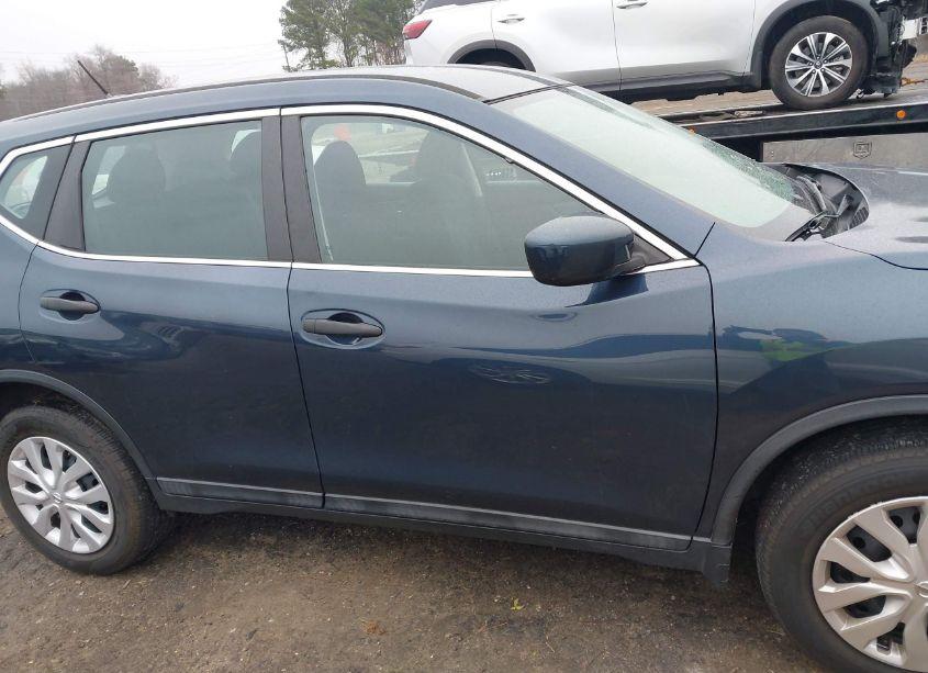 Photo 13 of 2016 Nissan Rogue S (VIN 5N1AT2MV0GC847179)