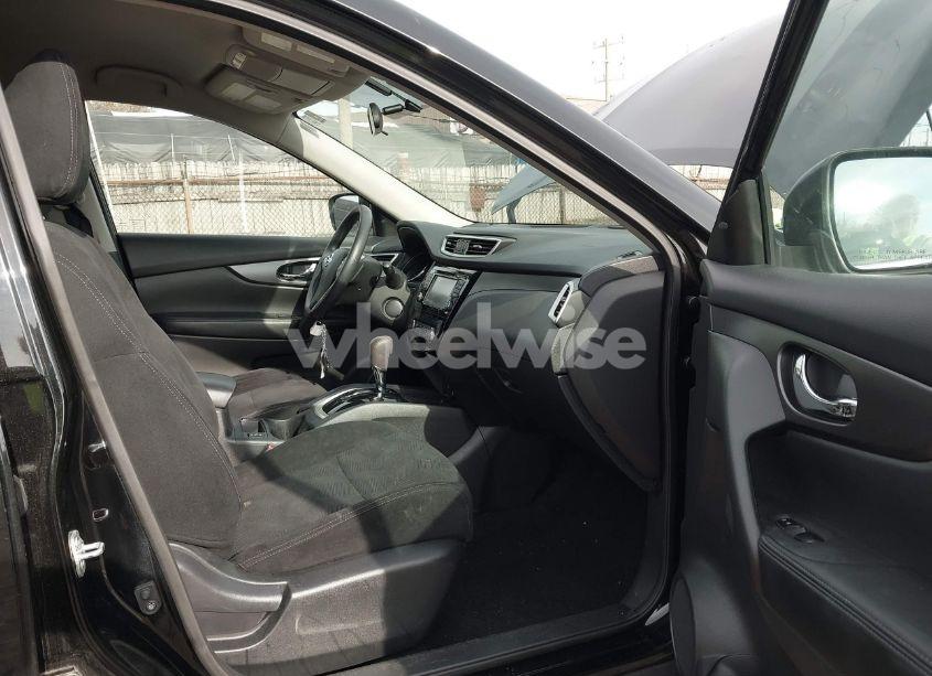 Photo 5 of 2016 Nissan Rogue SV (VIN 5N1AT2MV0GC921166)