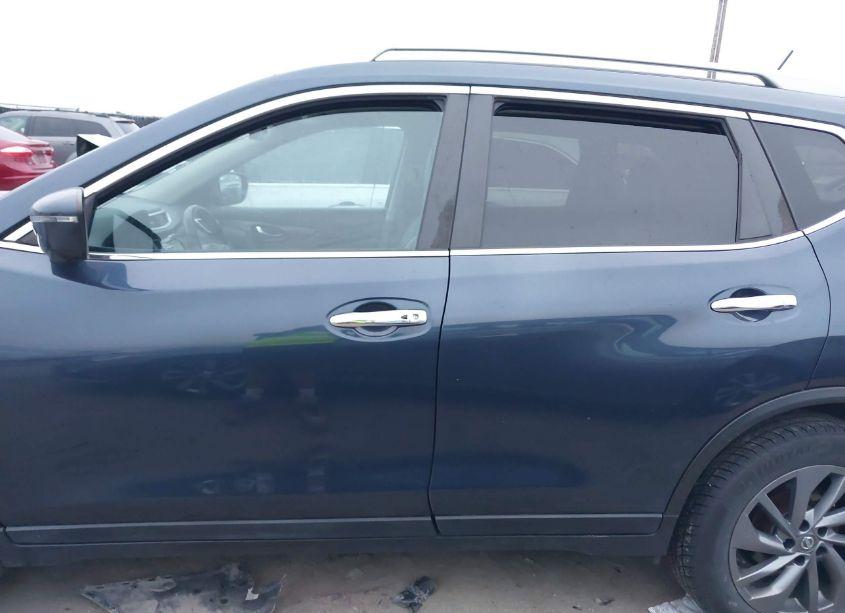 Photo 14 of 2016 Nissan Rogue SL (VIN 5N1AT2MV0GC921782)