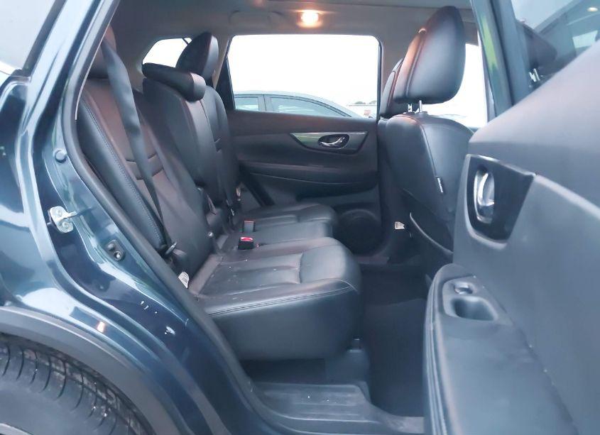 Photo 8 of 2016 Nissan Rogue SL (VIN 5N1AT2MV0GC921782)