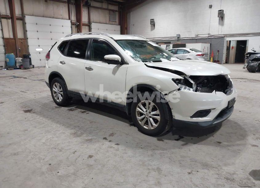 2016 Nissan Rogue SV (VIN 5N1AT2MV0GC922303) main photo