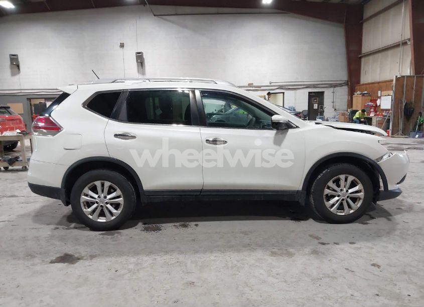 Photo 13 of 2016 Nissan Rogue SV (VIN 5N1AT2MV0GC922303)