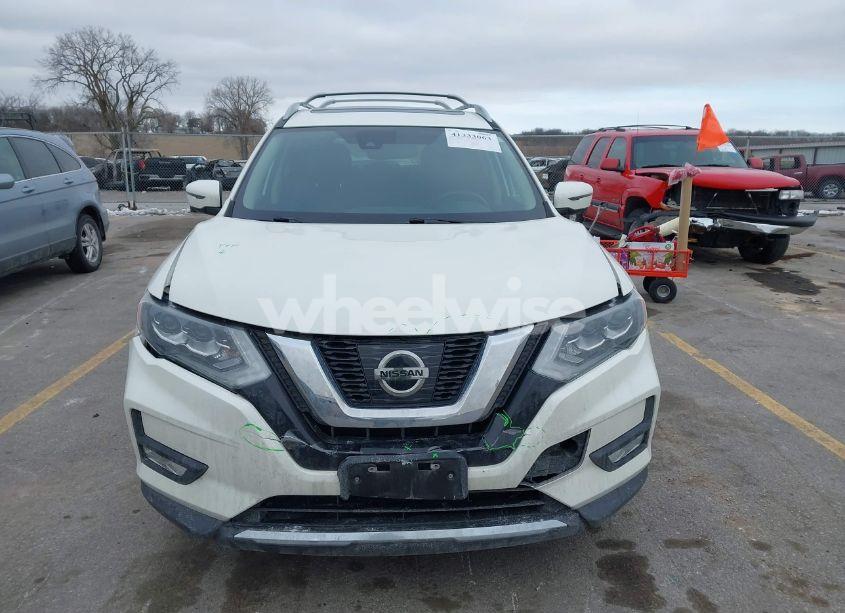 Photo 13 of 2017 Nissan Rogue SL (VIN 5N1AT2MV0HC759945)