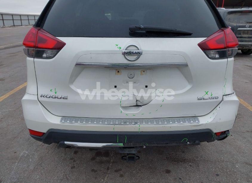 Photo 18 of 2017 Nissan Rogue SL (VIN 5N1AT2MV0HC759945)