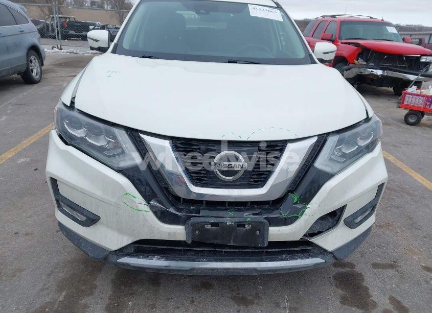 Photo 6 of 2017 Nissan Rogue SL (VIN 5N1AT2MV0HC759945)