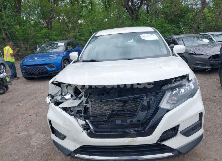 Photo 12 of 2017 Nissan Rogue S (VIN 5N1AT2MV0HC800381)