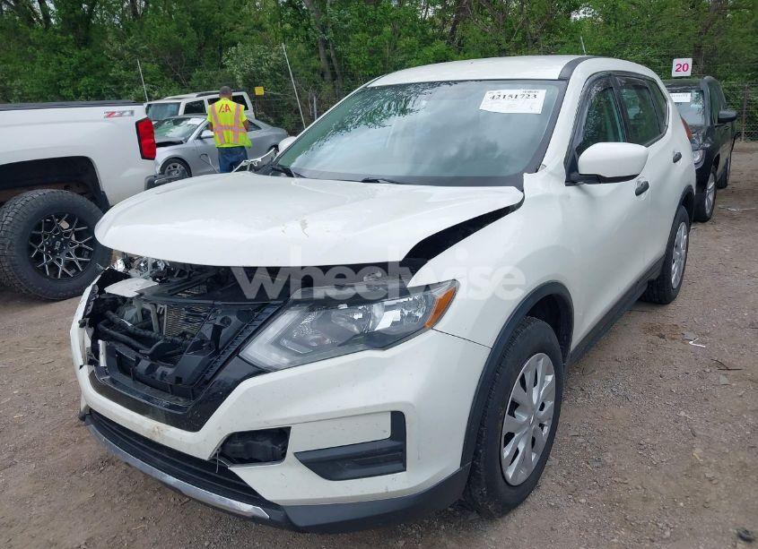 Photo 2 of 2017 Nissan Rogue S (VIN 5N1AT2MV0HC800381)