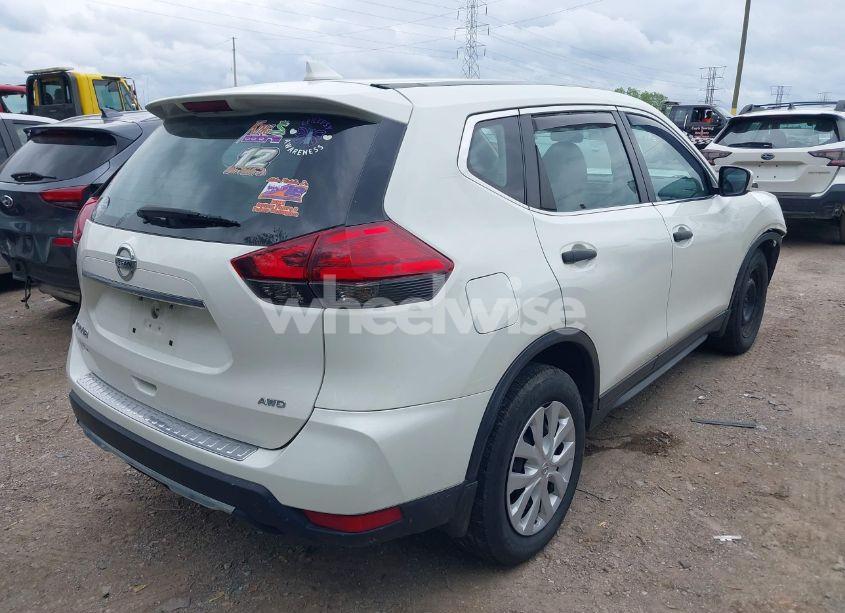 Photo 4 of 2017 Nissan Rogue S (VIN 5N1AT2MV0HC800381)