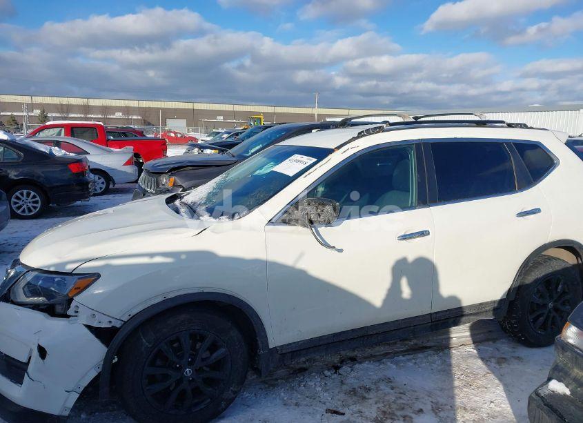 Photo 14 of 2017 Nissan Rogue SV (VIN 5N1AT2MV0HC805242)