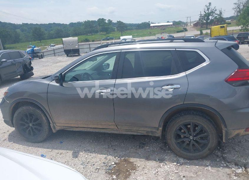 Photo 14 of 2017 Nissan Rogue SV (VIN 5N1AT2MV0HC819190)