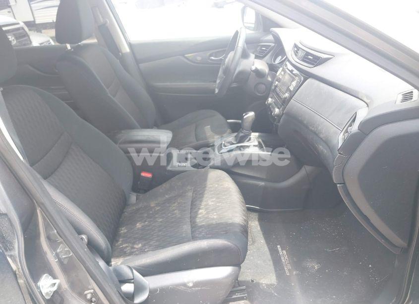 Photo 5 of 2017 Nissan Rogue SV (VIN 5N1AT2MV0HC819190)