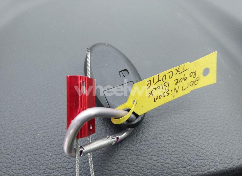 Photo 11 of 2017 Nissan Rogue SL (VIN 5N1AT2MV0HC840377)