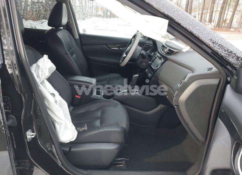 Photo 5 of 2017 Nissan Rogue SL (VIN 5N1AT2MV0HC840377)