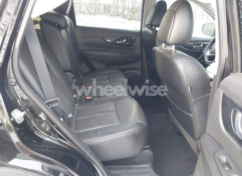 Photo 8 of 2017 Nissan Rogue SL (VIN 5N1AT2MV0HC840377)