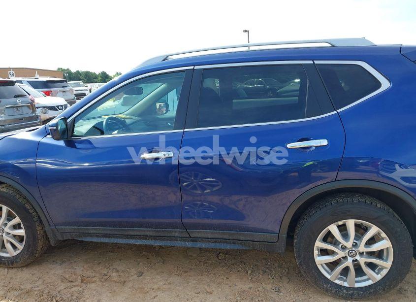 Photo 14 of 2017 Nissan Rogue SV (VIN 5N1AT2MV0HC841769)