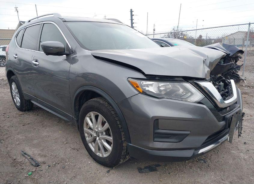 2017 Nissan Rogue SV (VIN 5N1AT2MV0HC888011) main photo