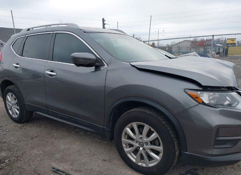 Photo 13 of 2017 Nissan Rogue SV (VIN 5N1AT2MV0HC888011)