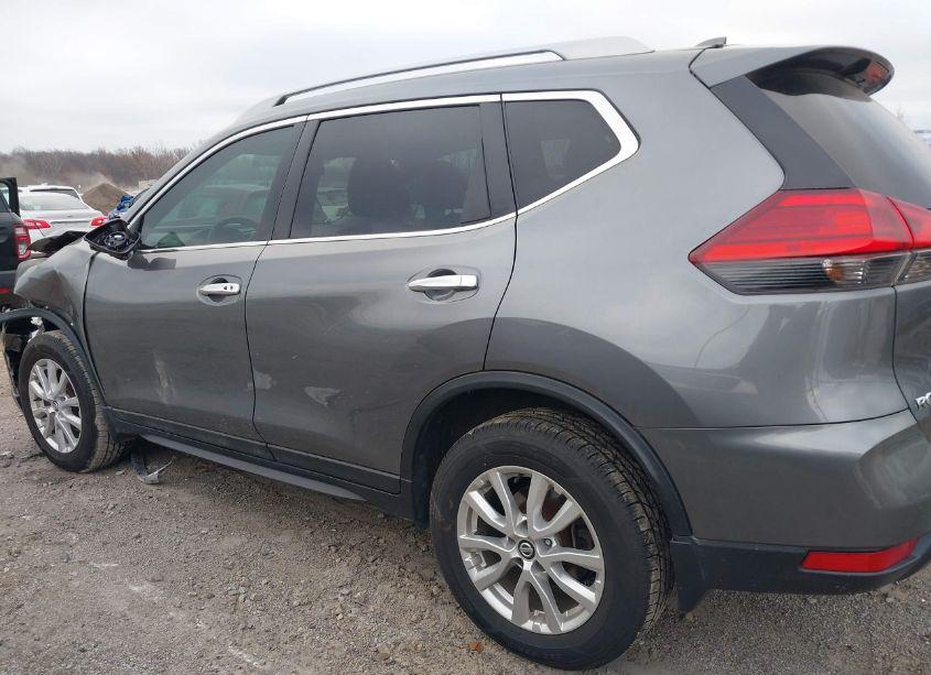 Photo 14 of 2017 Nissan Rogue SV (VIN 5N1AT2MV0HC888011)