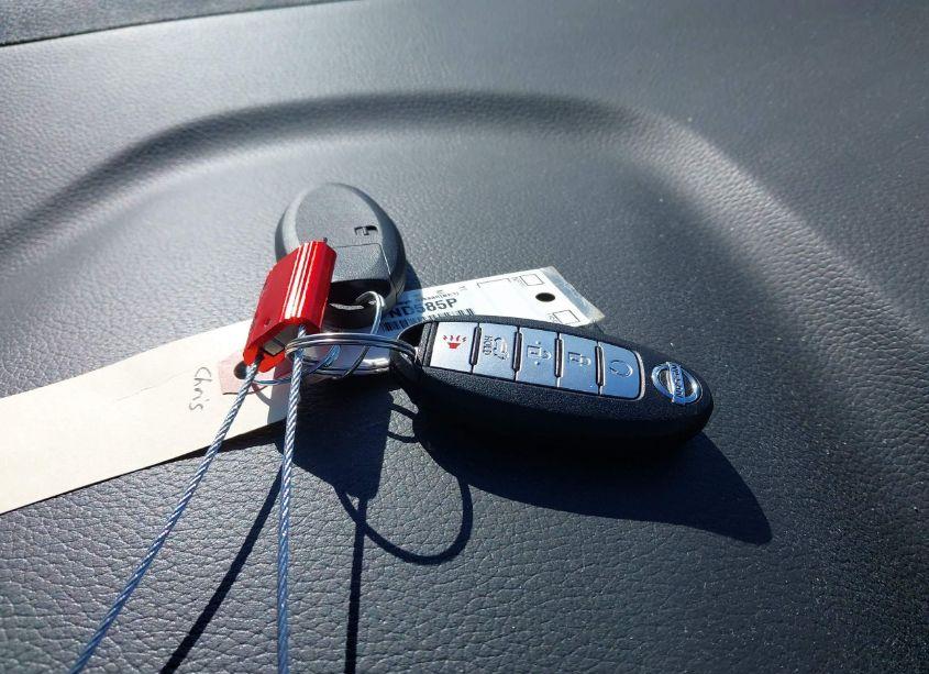 Photo 11 of 2018 Nissan Rogue SV (VIN 5N1AT2MV0JC700450)