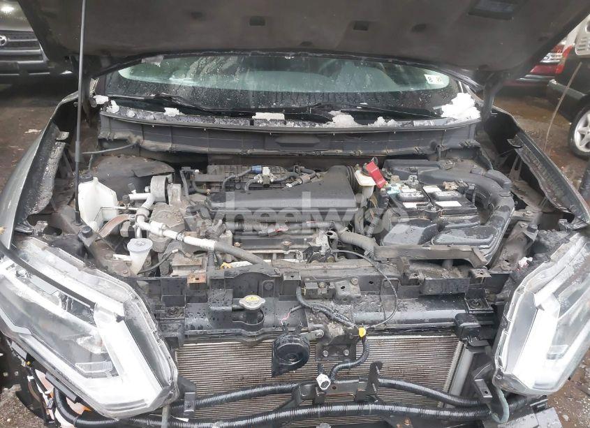 Photo 10 of 2018 Nissan Rogue S/SL/SV (VIN 5N1AT2MV0JC723999)