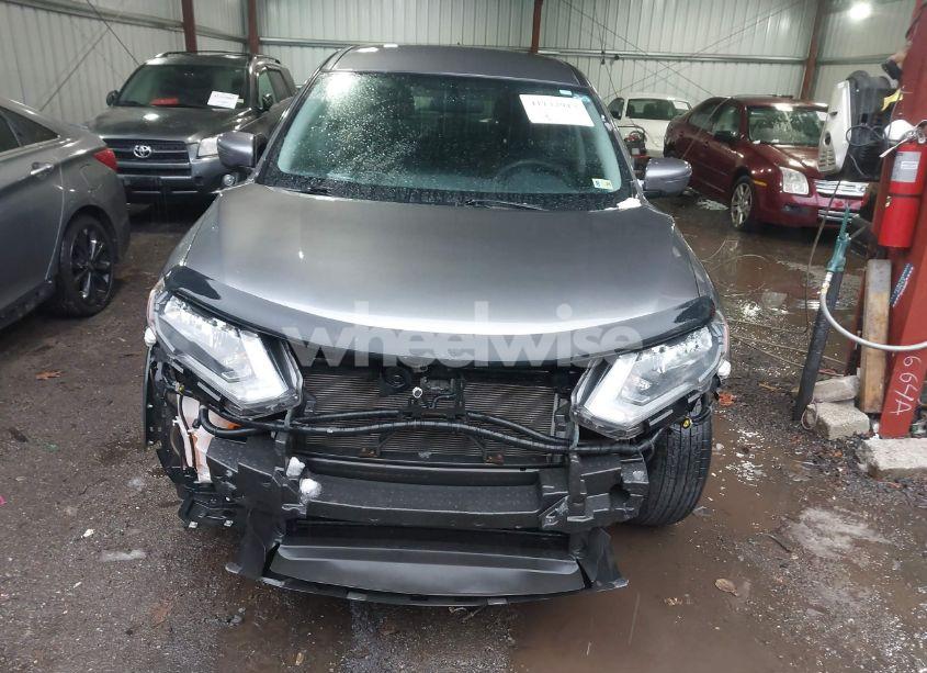 Photo 6 of 2018 Nissan Rogue S/SL/SV (VIN 5N1AT2MV0JC723999)