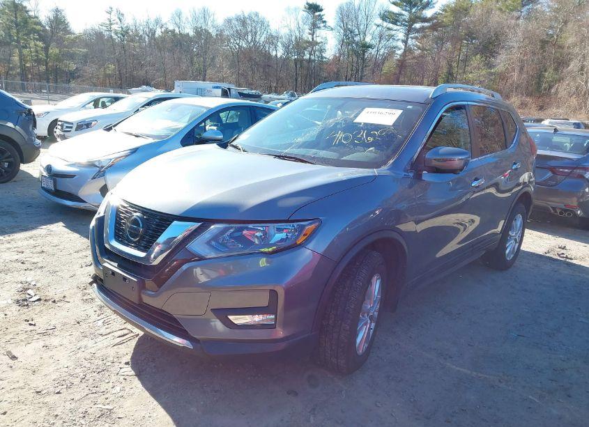 Photo 2 of 2018 Nissan Rogue SV (VIN 5N1AT2MV0JC752919)