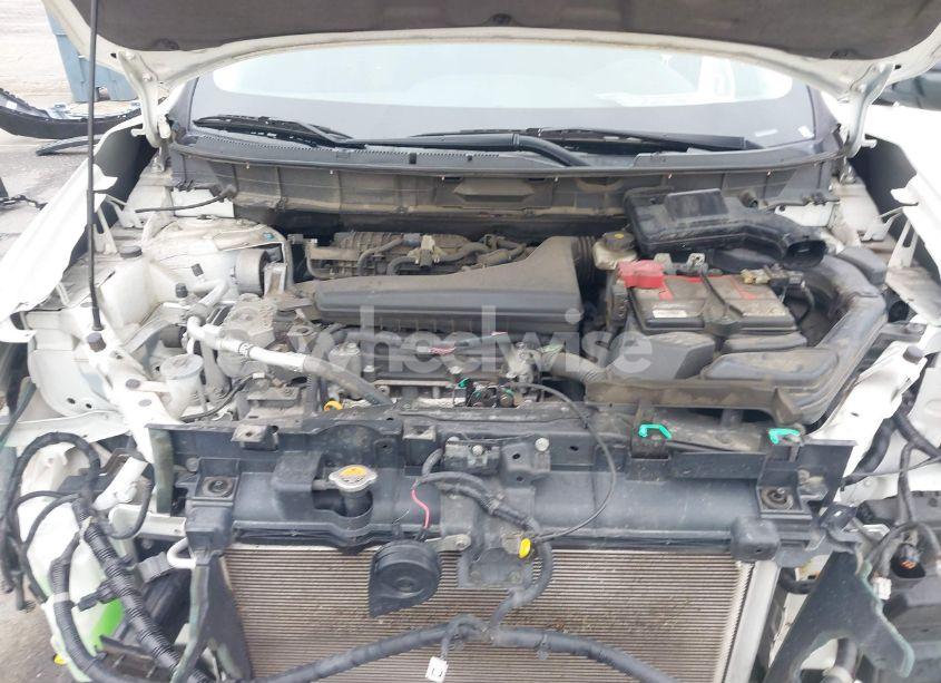 Photo 10 of 2018 Nissan Rogue SV (VIN 5N1AT2MV0JC756758)