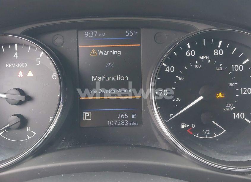 Photo 16 of 2018 Nissan Rogue SV (VIN 5N1AT2MV0JC756758)