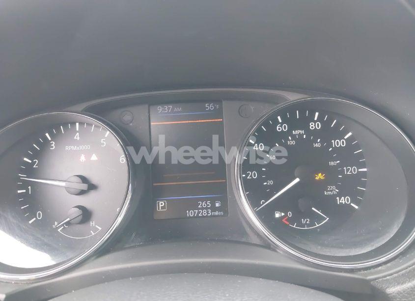 Photo 7 of 2018 Nissan Rogue SV (VIN 5N1AT2MV0JC756758)