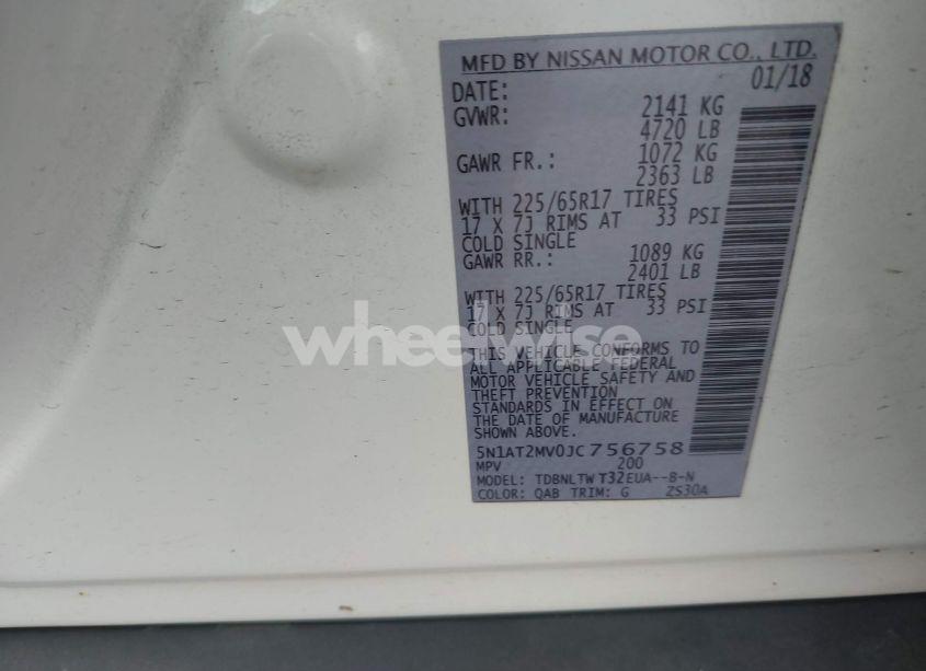 Photo 9 of 2018 Nissan Rogue SV (VIN 5N1AT2MV0JC756758)