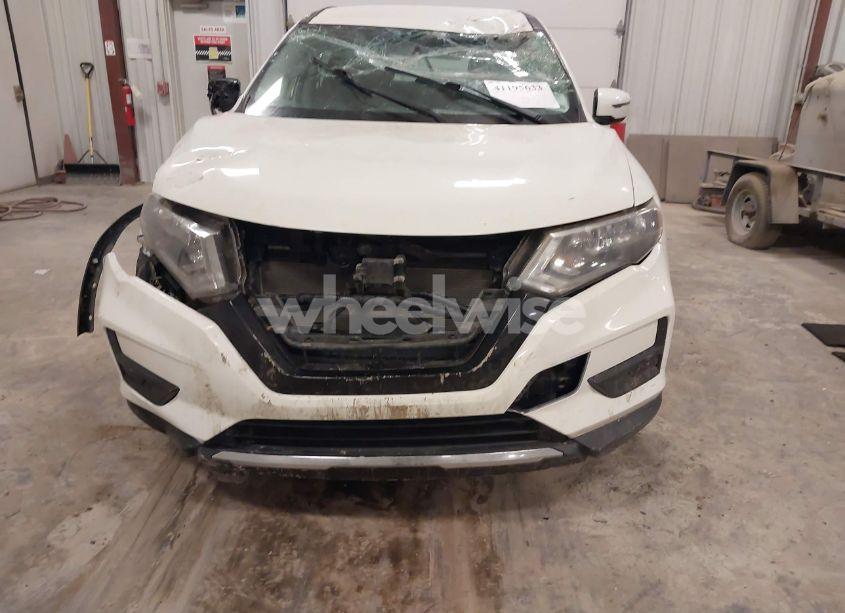 Photo 11 of 2018 Nissan Rogue S/SL/SV (VIN 5N1AT2MV0JC763015)