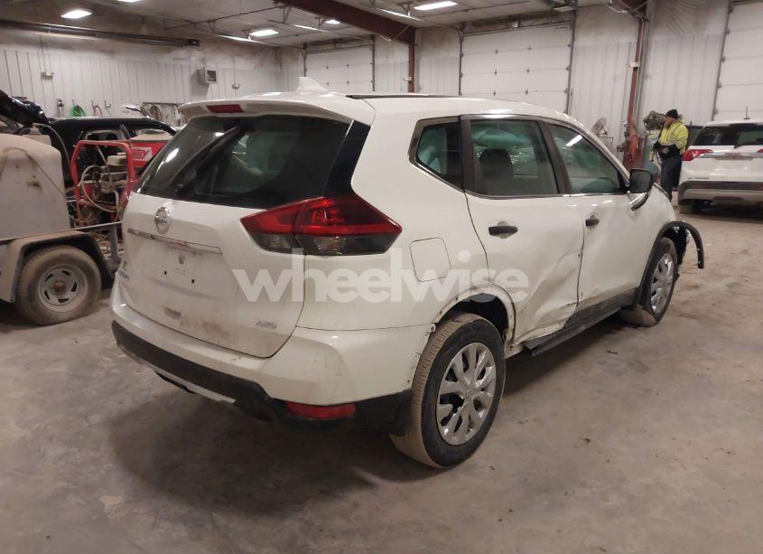 Photo 4 of 2018 Nissan Rogue S/SL/SV (VIN 5N1AT2MV0JC763015)