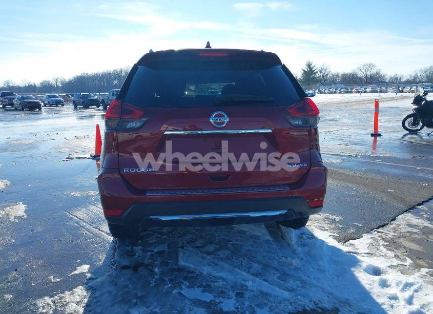 Photo 16 of 2018 Nissan Rogue SV (VIN 5N1AT2MV0JC783653)