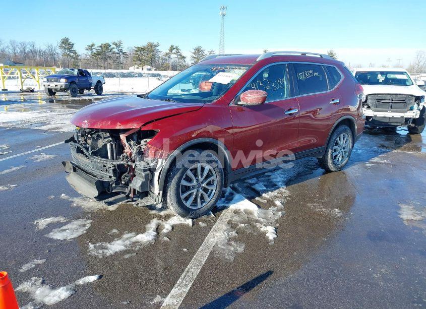 Photo 2 of 2018 Nissan Rogue SV (VIN 5N1AT2MV0JC783653)
